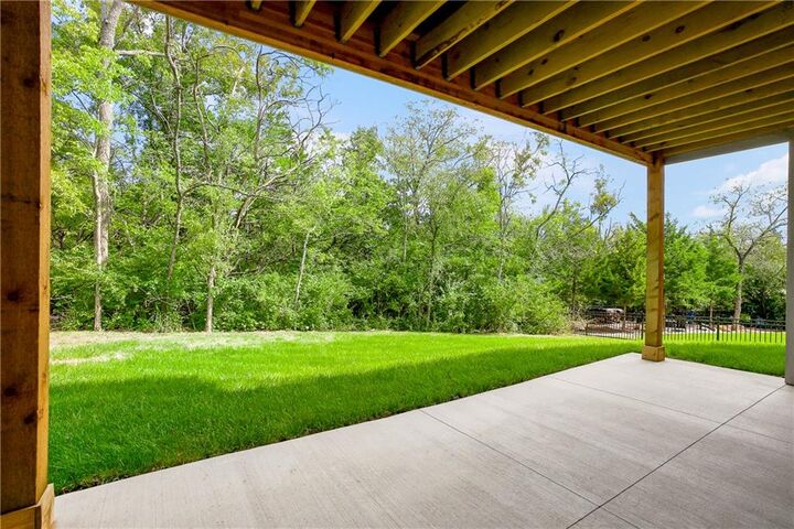 Property Photo: 22428 W 90th Terrace KS 66227