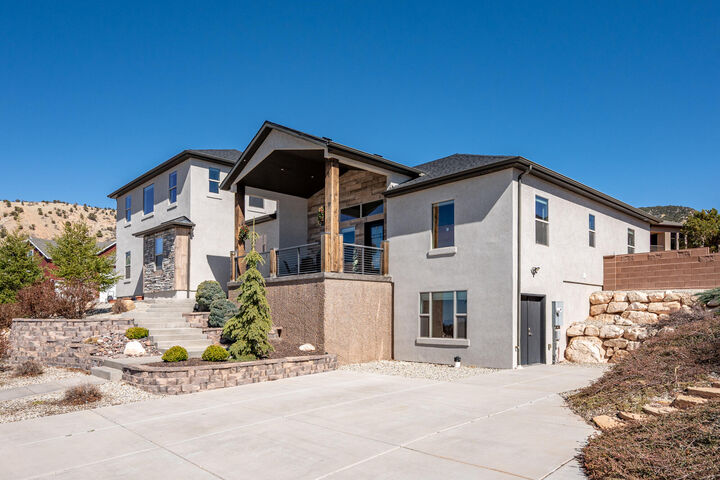 Property Photo:  1268 N Knoll St  UT 84721 