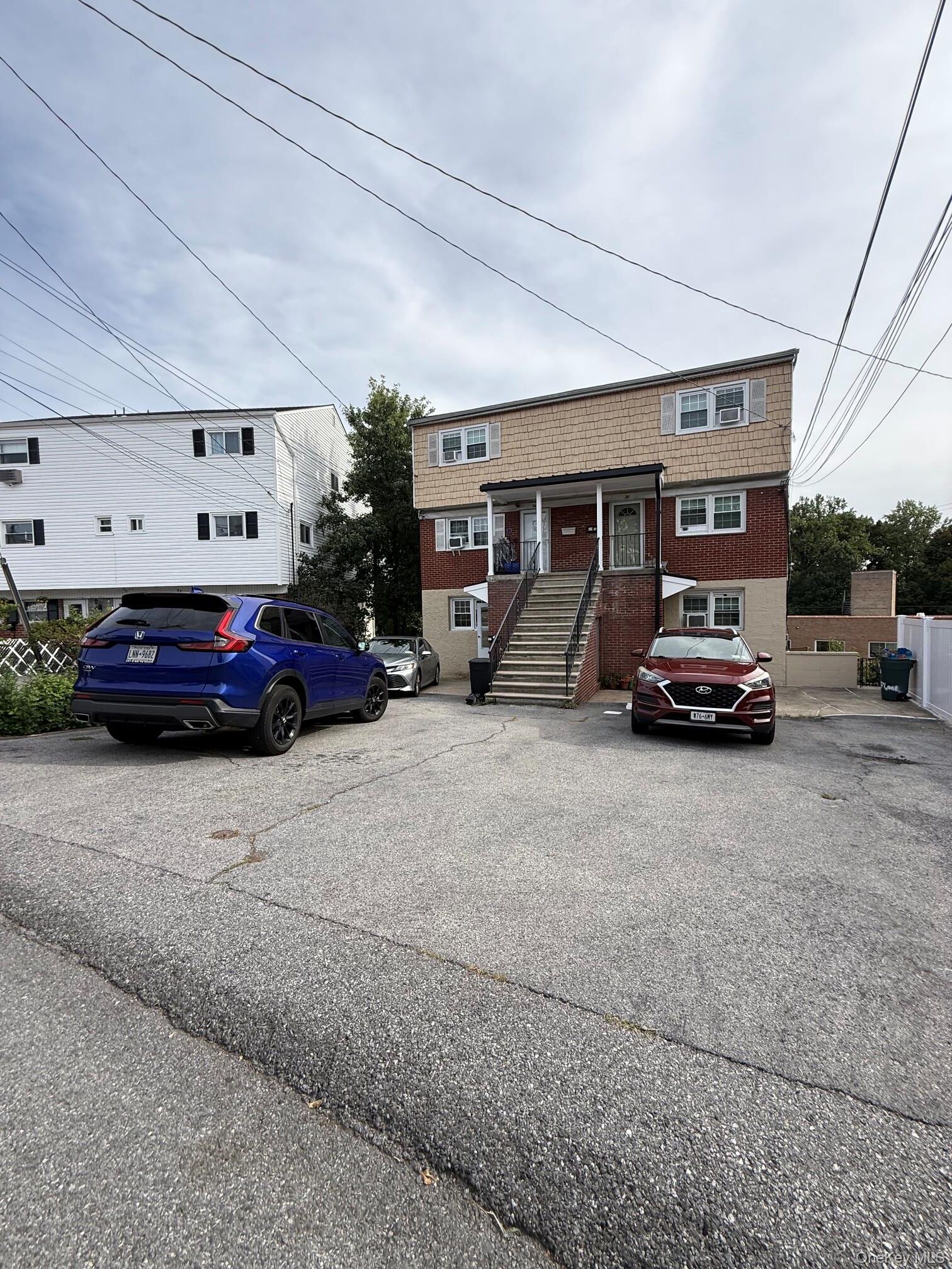 Property Photo:  30 Elissa Lane 1 (1st Floor)  NY 10710 