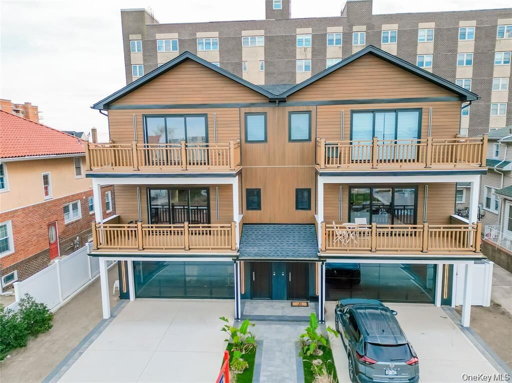 Property Photo:  622 W Penn Street  NY 11561 