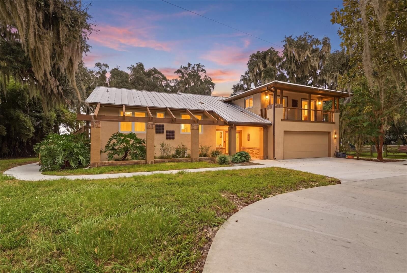 Property Photo:  7827 NE 310th Avenue  FL 32134 