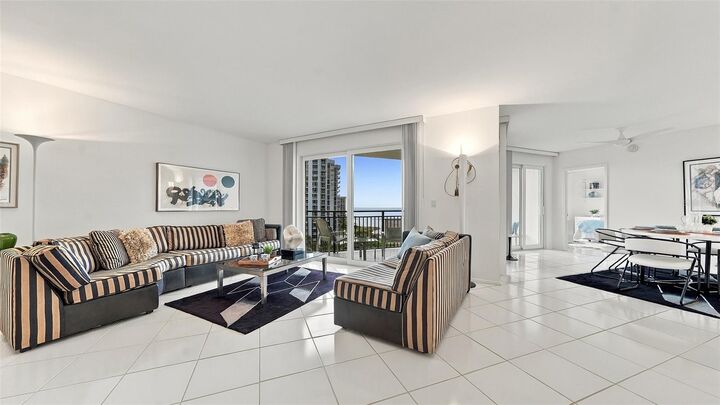 Property Photo:  2525 Gulf Of Mexico Drive 7B  FL 34228 