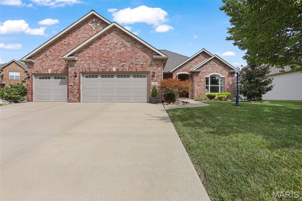 Property Photo:  3316 Hershiser Court  IL 62025 