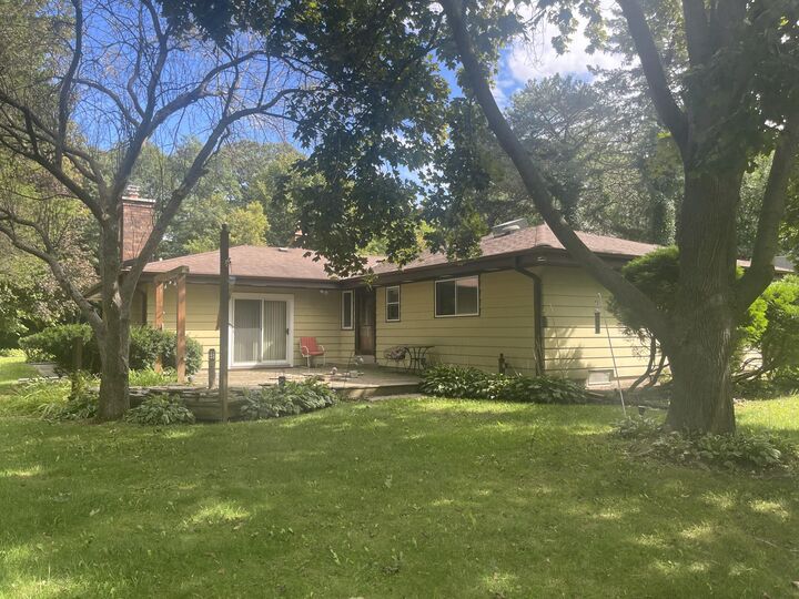 Property Photo:  8333 N Cedarburg Rd  WI 53209 