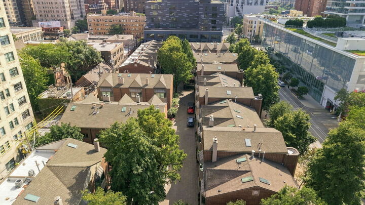 Property Photo:  55 W Goethe Street 1232  IL 60610 