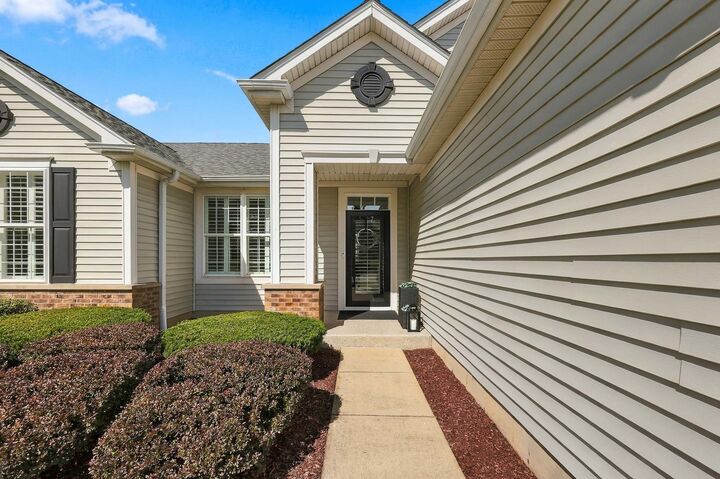 Property Photo:  12891 Cold Springs Drive  IL 60142 