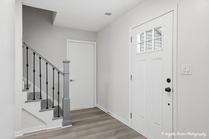 Property Photo: 1240 Huntington Drive IL 60060
