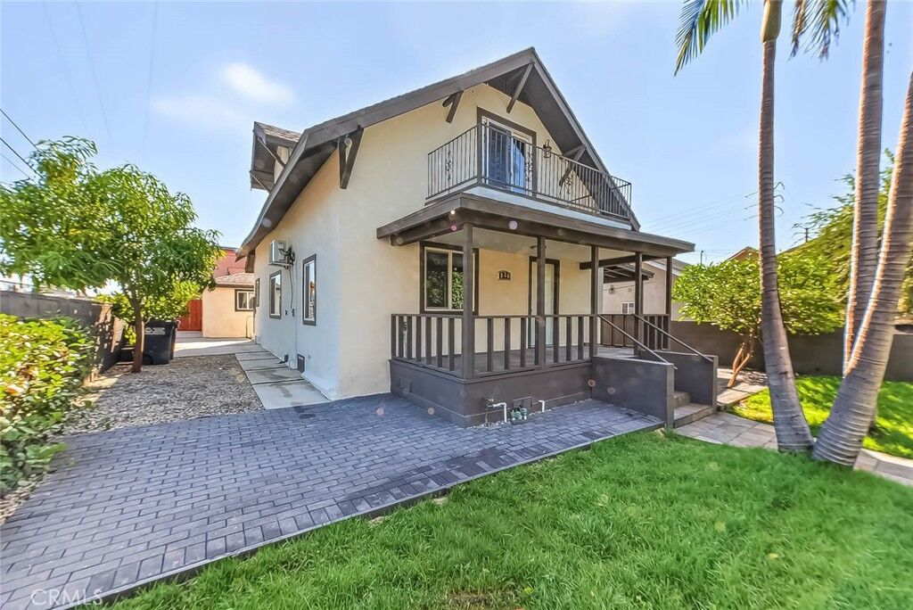 Property Photo:  826 N Rowan Avenue  CA 90063 