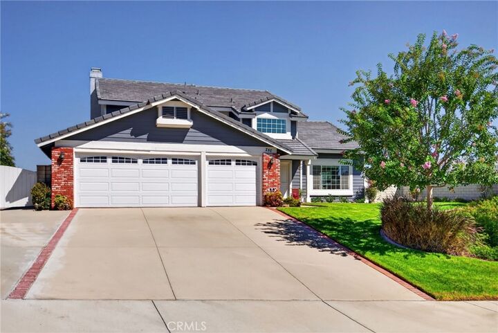 Property Photo: 280 Clearwood CA 92506