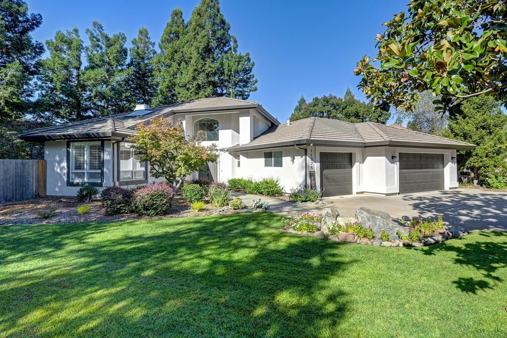 Property Photo:  11075 Sunrise Ridge Circle  CA 95603 