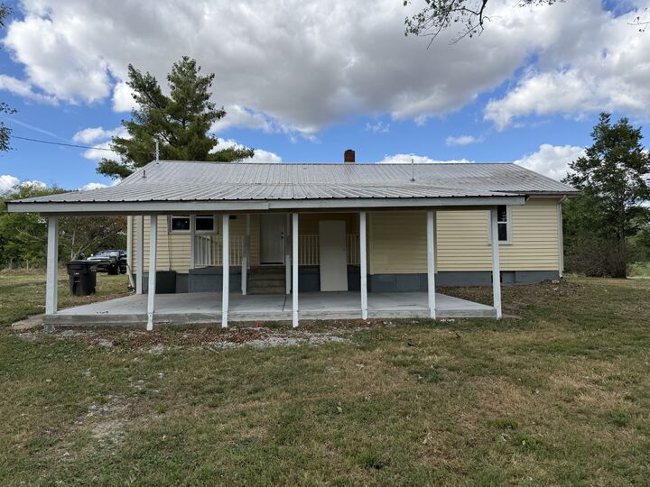 Property Photo:  447 Pepper Hill Rd  TN 37020 