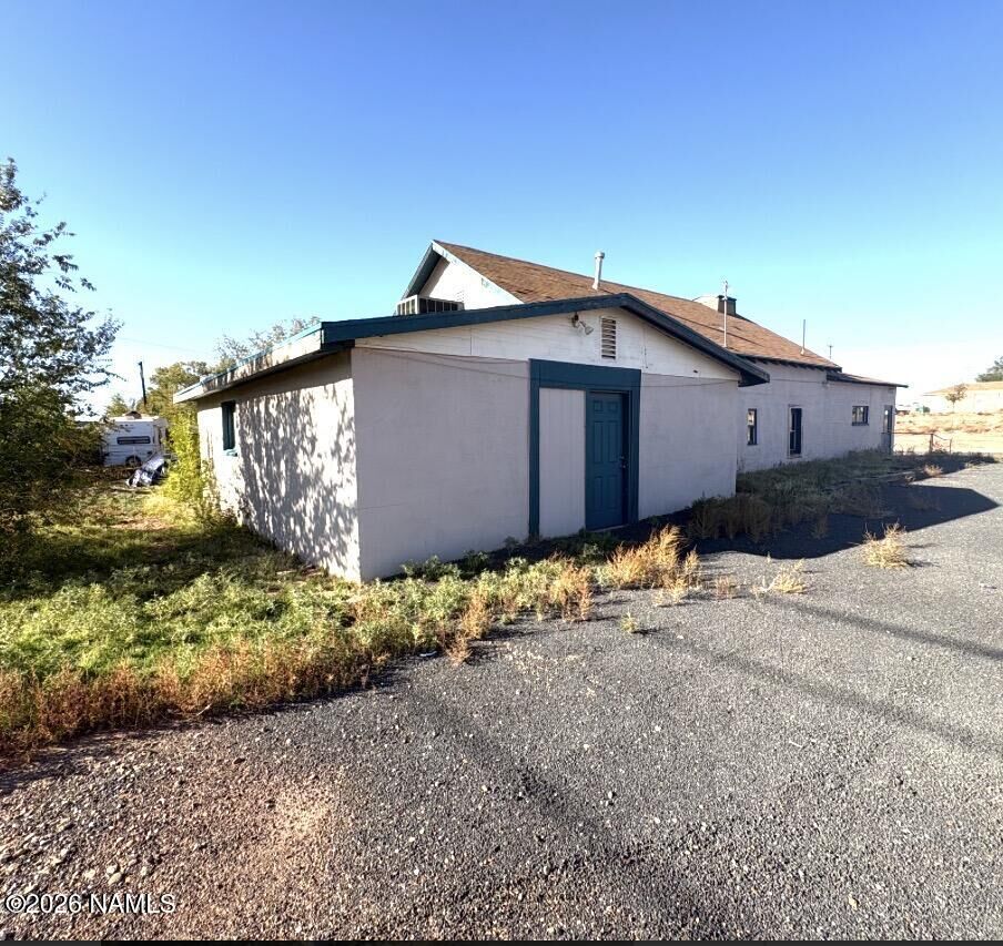 Property Photo:  1301 W 2nd Street B  AZ 86047 