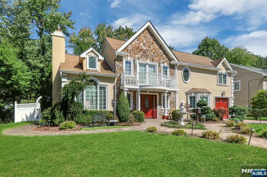 Property Photo:  59 Lockwood Drive  NJ 07463 