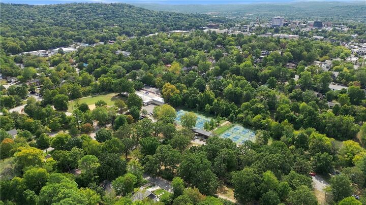 Property Photo:  0 W Prospect  AR 72701 