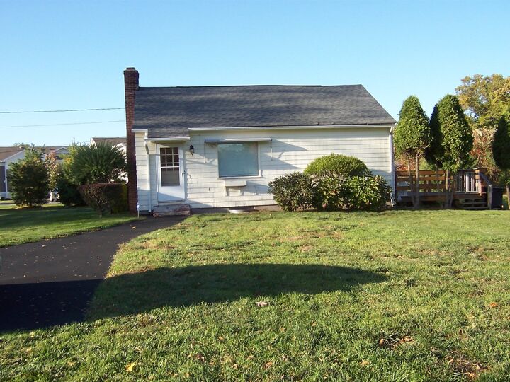 Property Photo: 721 Parker St MA 01028