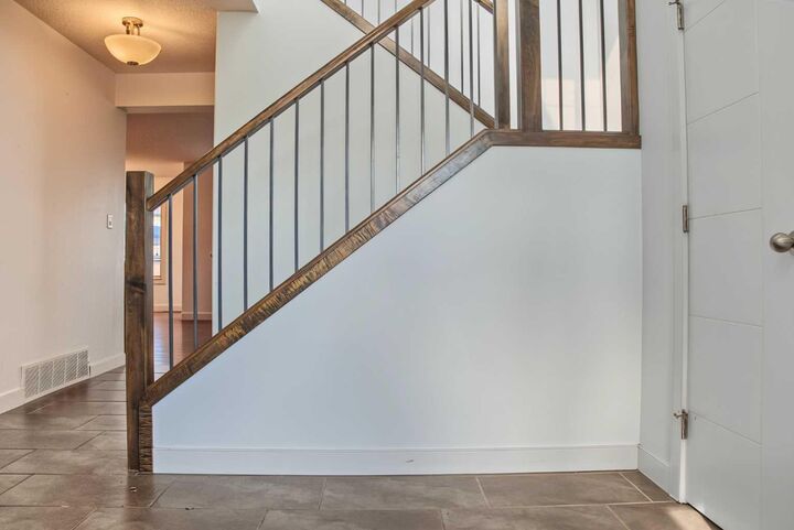 Property Photo:  10821 60A Avenue  AB T8W 0H4 