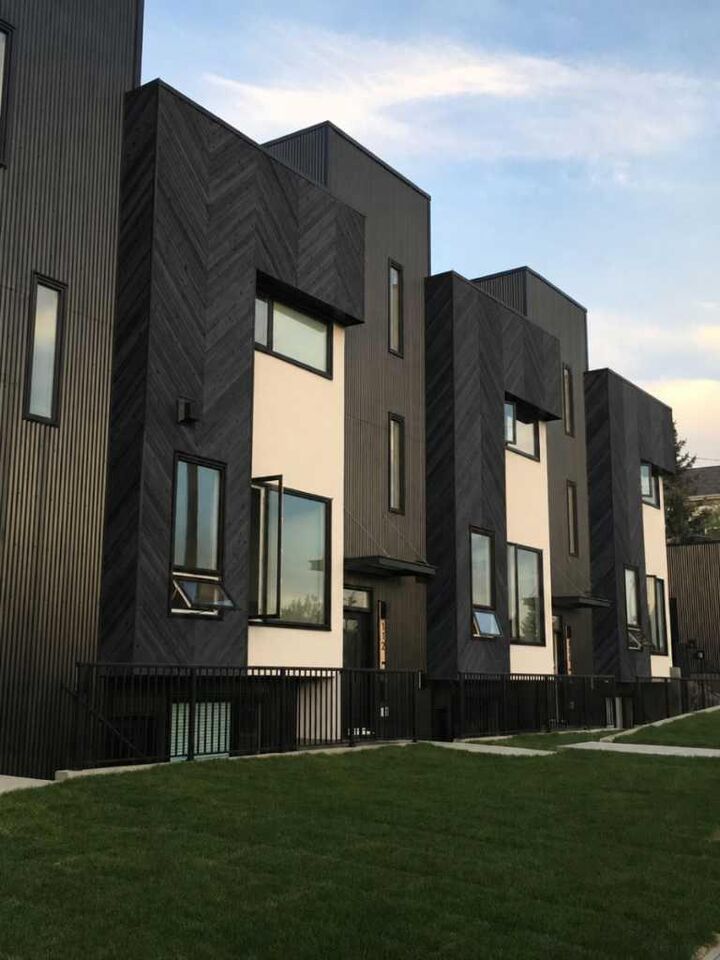 Property Photo:  112 21 Street NW  AB T2N 5C3 