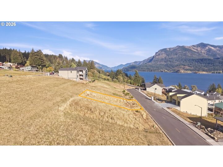 Property Photo:  145 NE Upper Basso Cir  WA 98648 