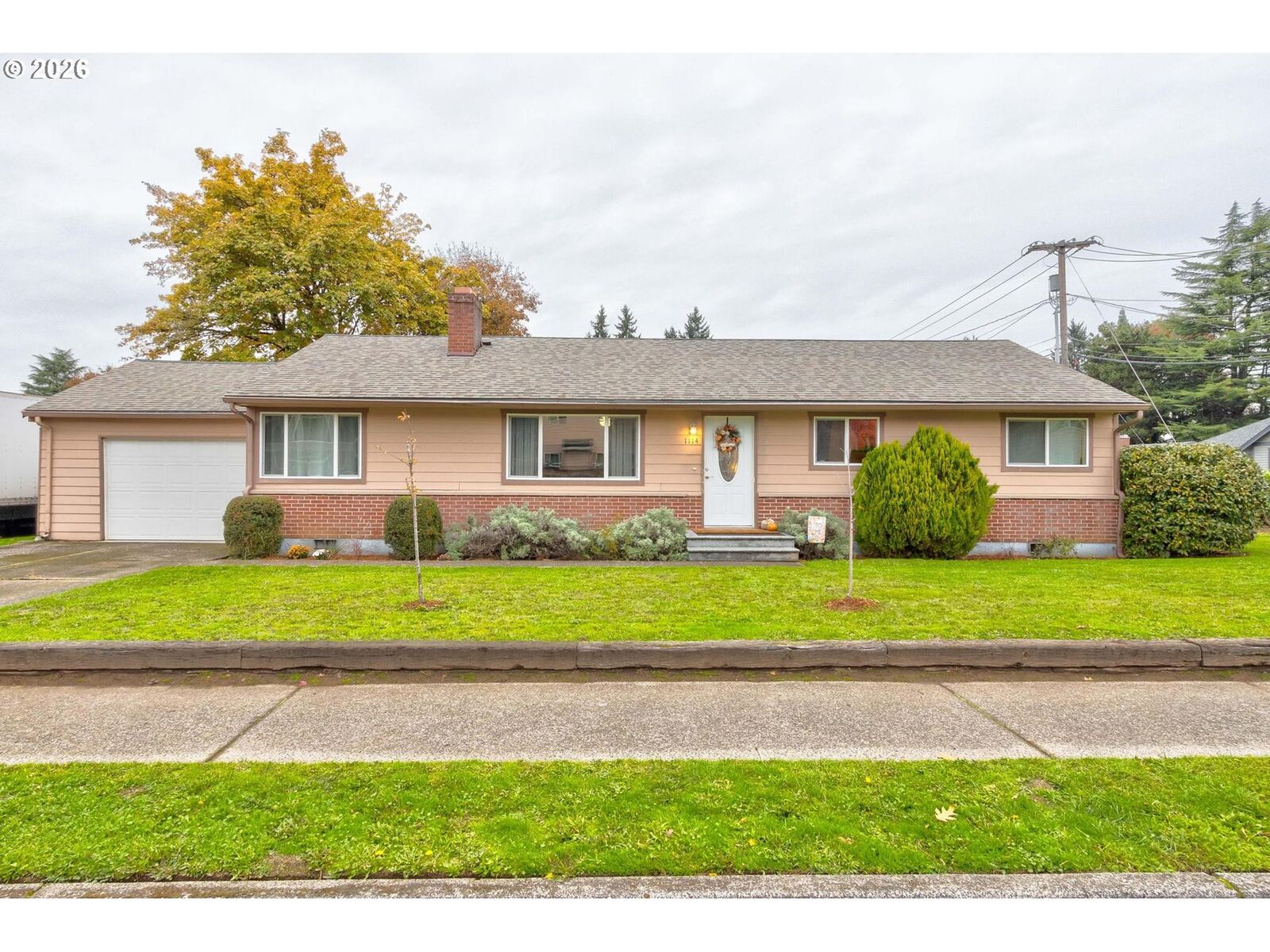 Property Photo:  1114 NE 129th St  WA 98685 