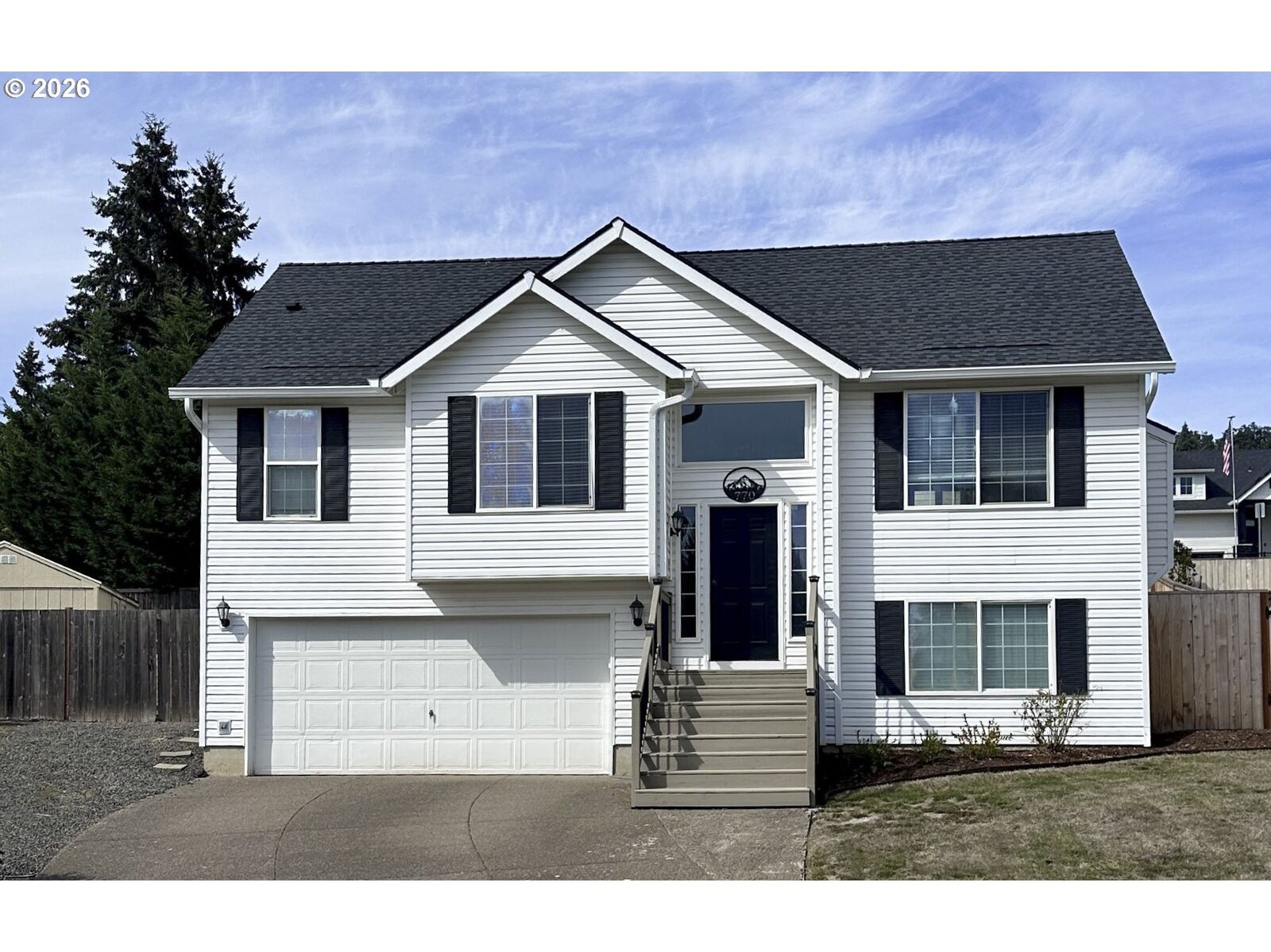 Property Photo: 770 SW Scotsman Ct OR 97115