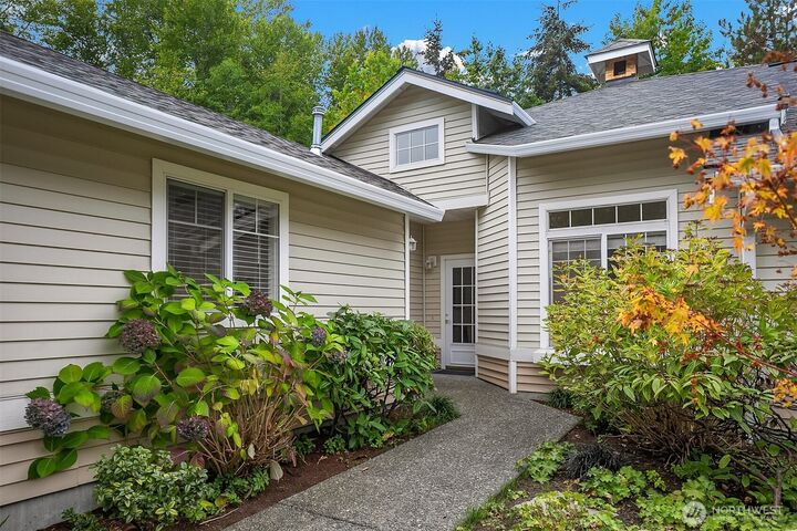 Property Photo: 22229 43rd Avenue S 5-1 WA 98032