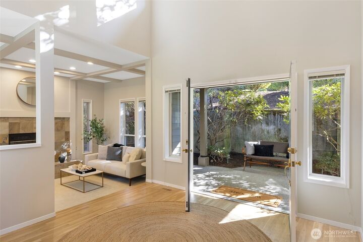 Property Photo:  4618 NE 89th Street  WA 98115 