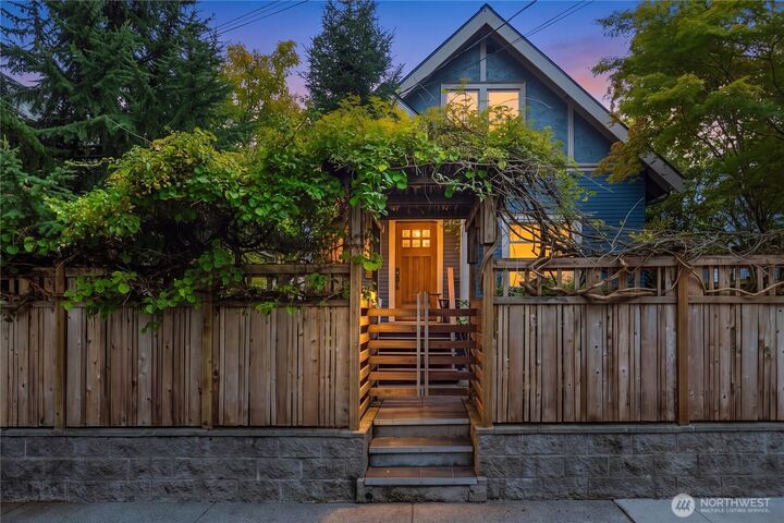 Property Photo: 2211 E Olive Street WA 98122