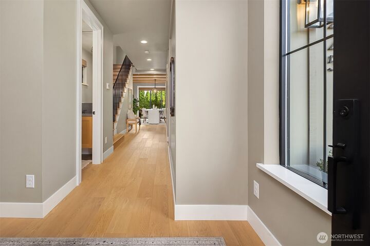 Property Photo: 225 3rd Avenue S WA 98033