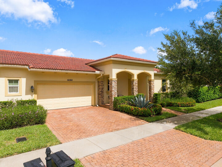 Property Photo: 10160 SW Azzo Lane FL 34986