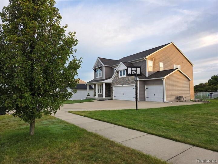 Property Photo:  16543 Bedington Drive  MI 48451 