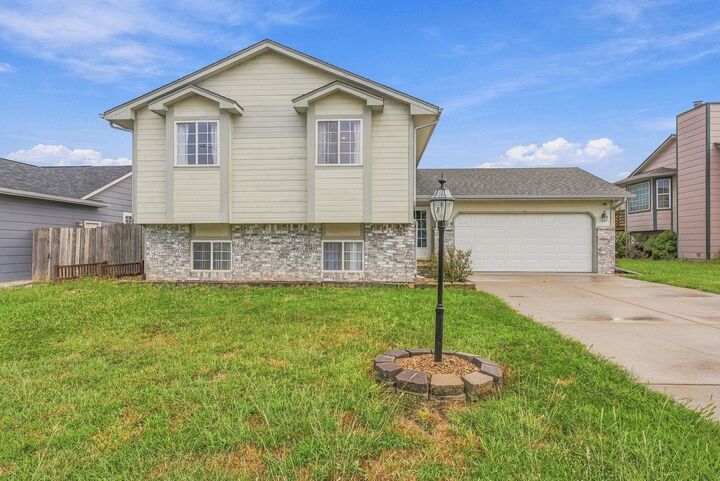Property Photo:  7409 E Brookview Cir  KS 67226 