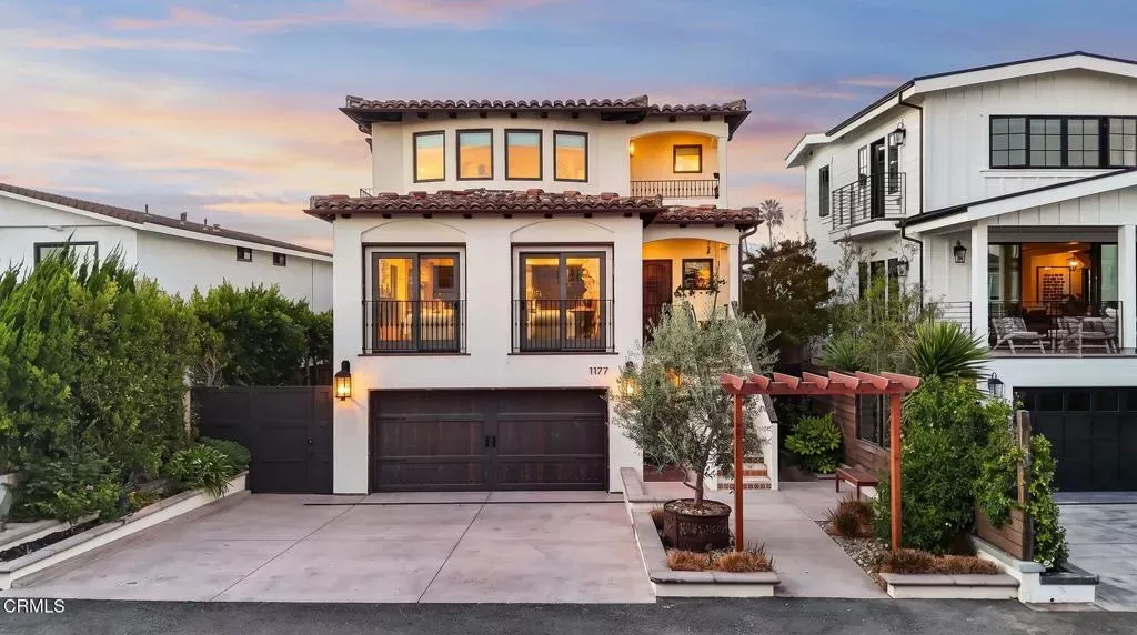 Property Photo:  1177 Norwich Lane  CA 93001 