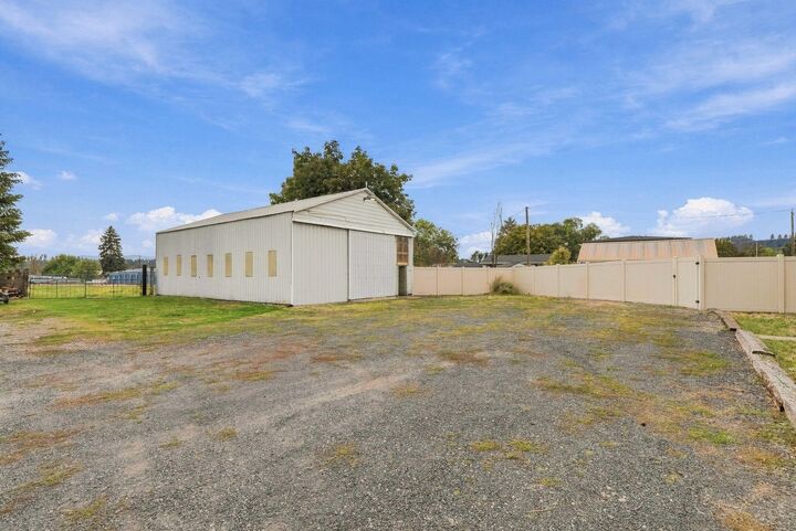 Property Photo:  4305 N Keller Rd  WA 99216 
