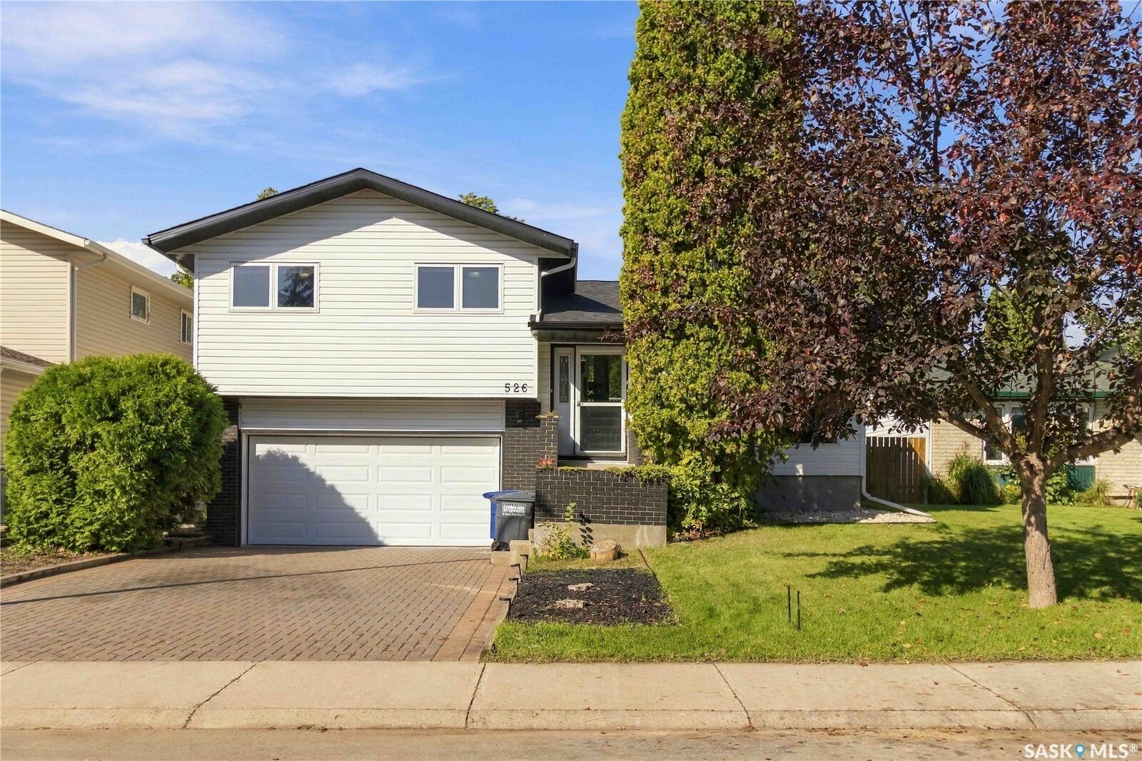 Property Photo: 526 Tobin Crescent SK S7K 4N8