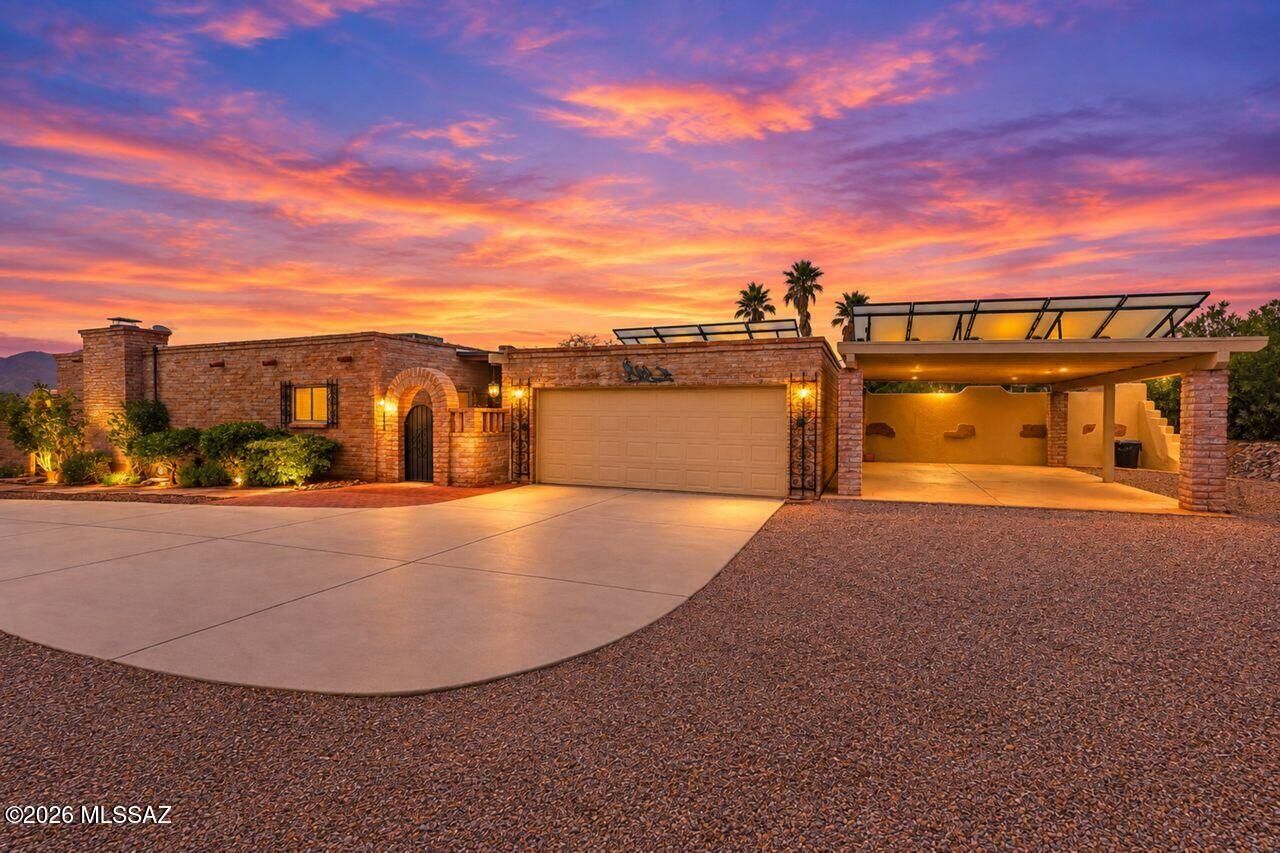 Property Photo:  1806 S Calle Montanosa  AZ 85622 