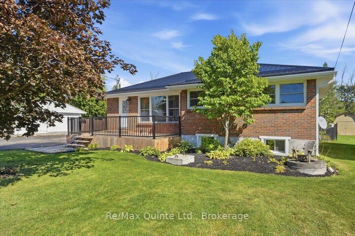 Property Photo: 70 Ashley Street ON K0K 2B0