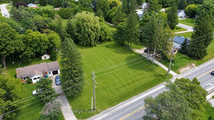 Photo de la propriété:  777009 10 Highway  ON N0H 1R0 