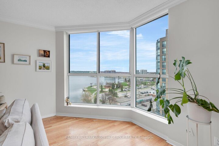Property Photo:  150 Dunlop Street E 904  ON L4M 6H1 