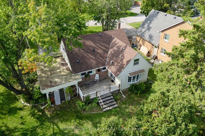 Property Photo: 17 Richard Avenue ON K9V 5H4