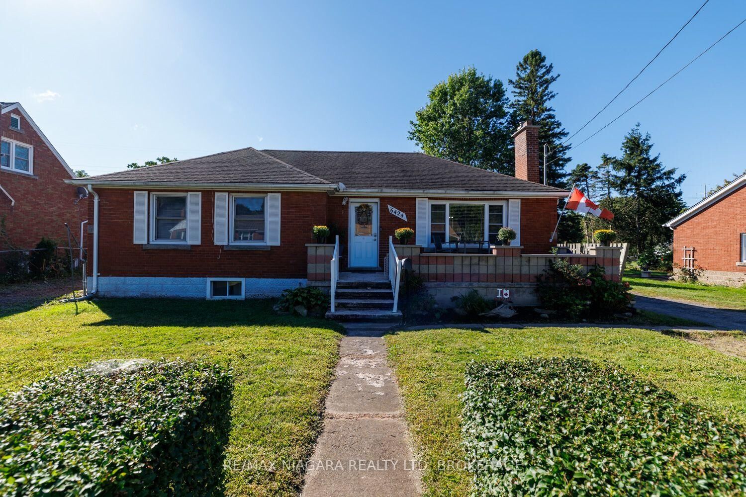 Property Photo:  6424 Corwin Crescent  ON L2G 2M2 