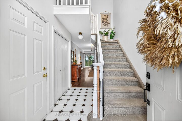 Property Photo: 54 Argyle Street S 1 ON N3W 1H9