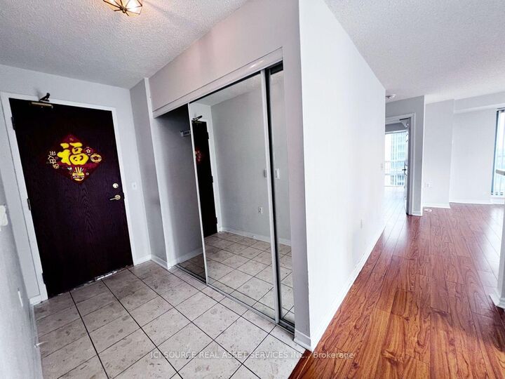 Property Photo:  26 Olive Avenue 1902  ON M2N 7G7 