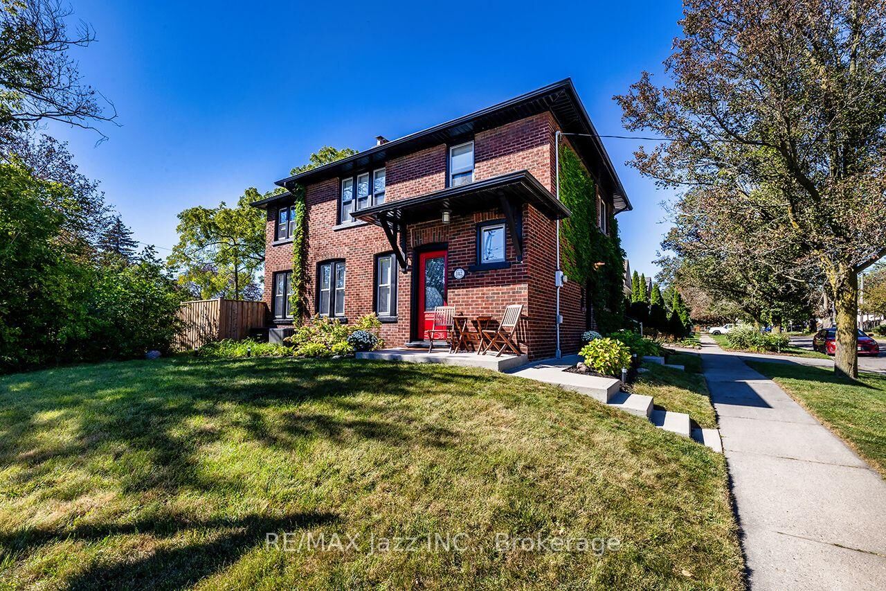 Property Photo: 142 Adelaide Avenue W ON L1G 1Y8