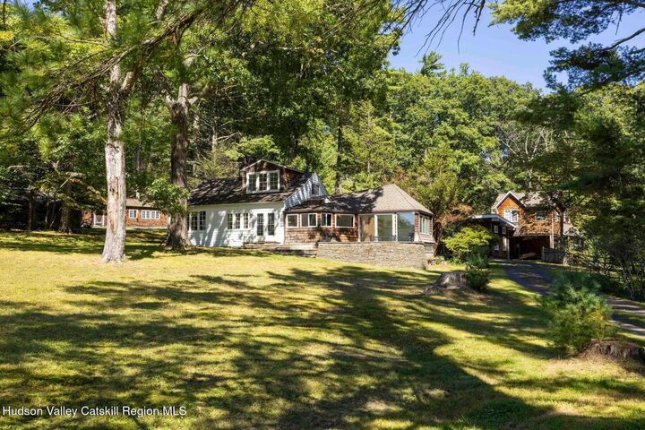 Property Photo:  2673 Glasco  NY 12498 