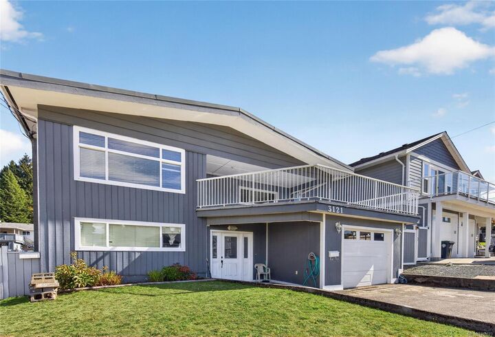 Property Photo: 3121 11th Ave BC V9Y 4Y4