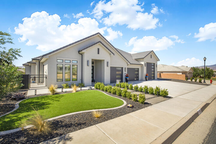 Property Photo:  2644 S 3210 E  UT 84790 