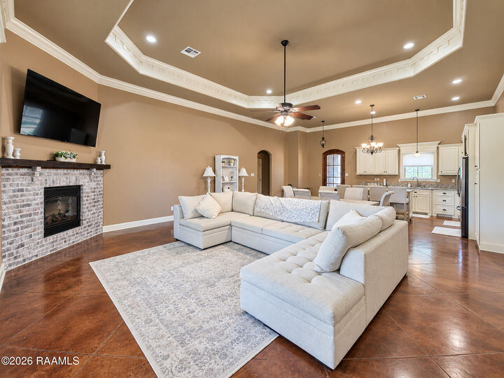 Property Photo:  1007 Stephanie Dr Exd  LA 70517 