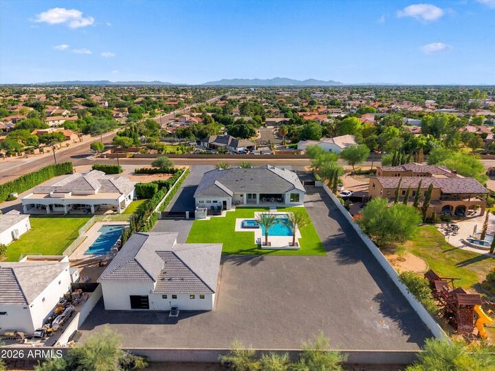 Property Photo: 8318 W Williams Road AZ 85383