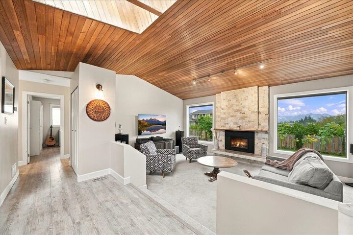 Property Photo:  12461 Meadow Brook Place  BC V4R 2H6 