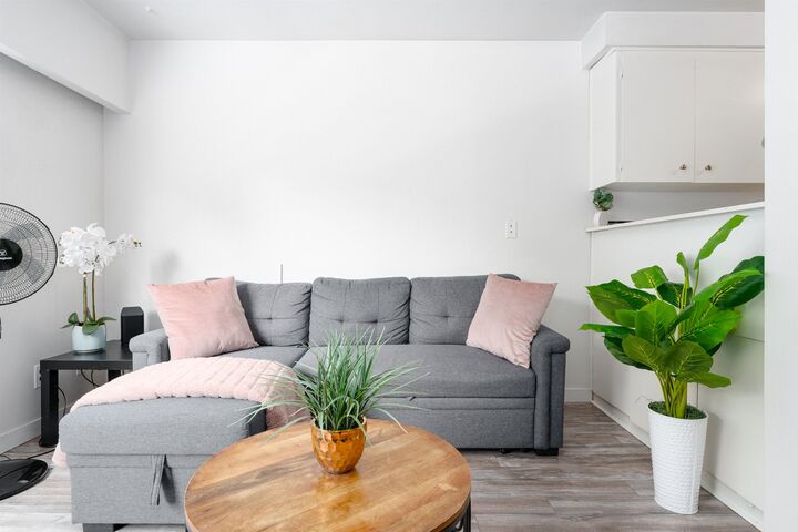 Property Photo:  1540 Haro Street 204  BC V6G 1G5 